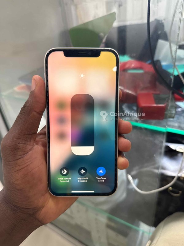 iPhone 12 128 Go – sans Face ID