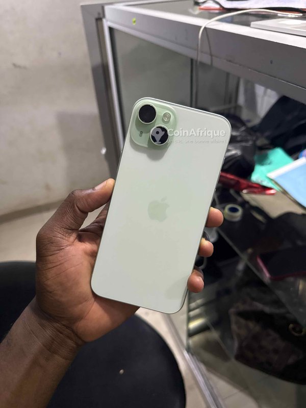 iPhone 15 Plus