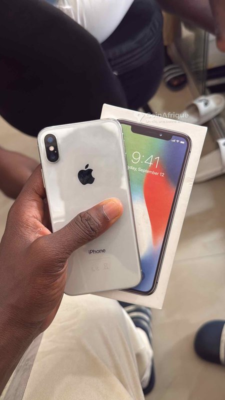 iPhone X