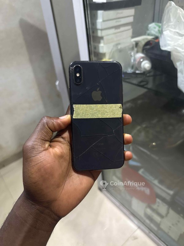 iPhone X – dos fissuré, sans Face ID, non réinitialisable