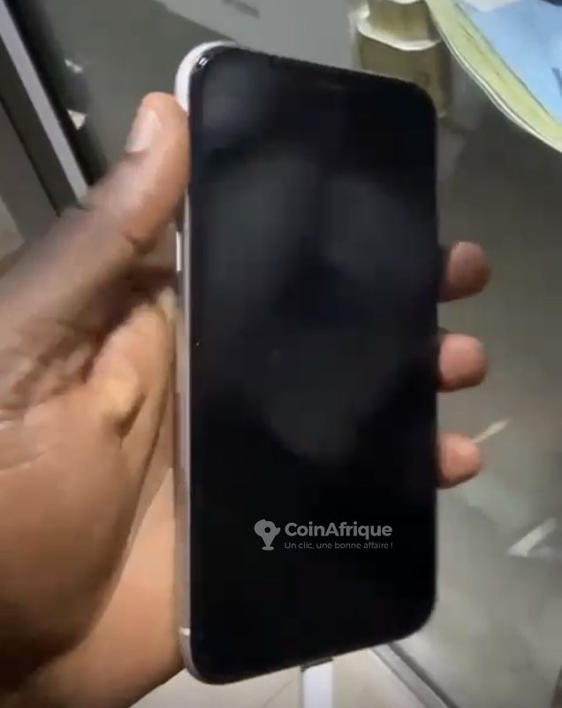 iPhone XR – dos fissuré, sans Face ID