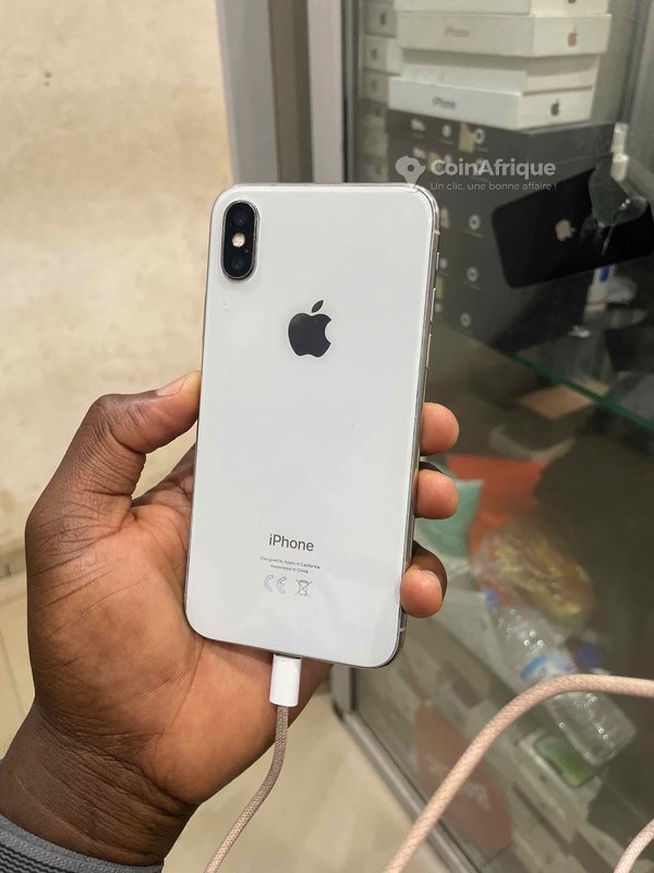 iPhone X 64 Go