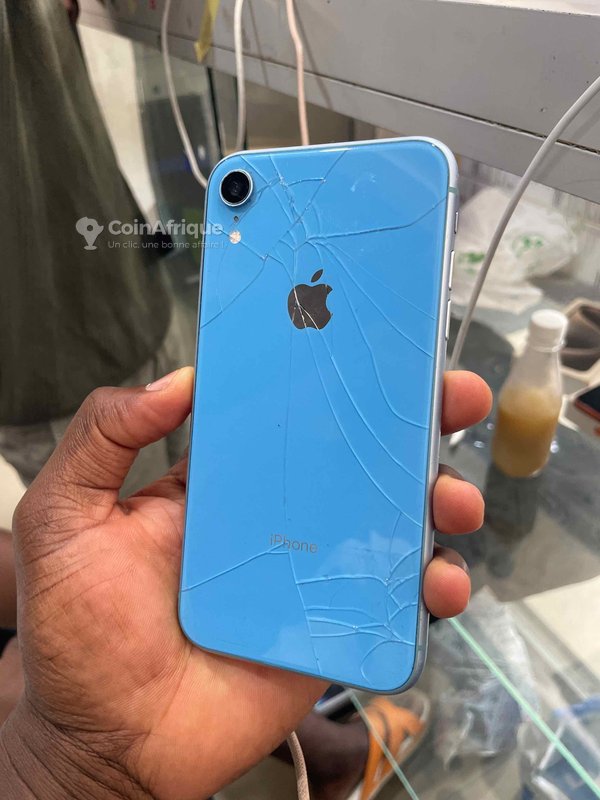 iPhone XR – dos fissuré