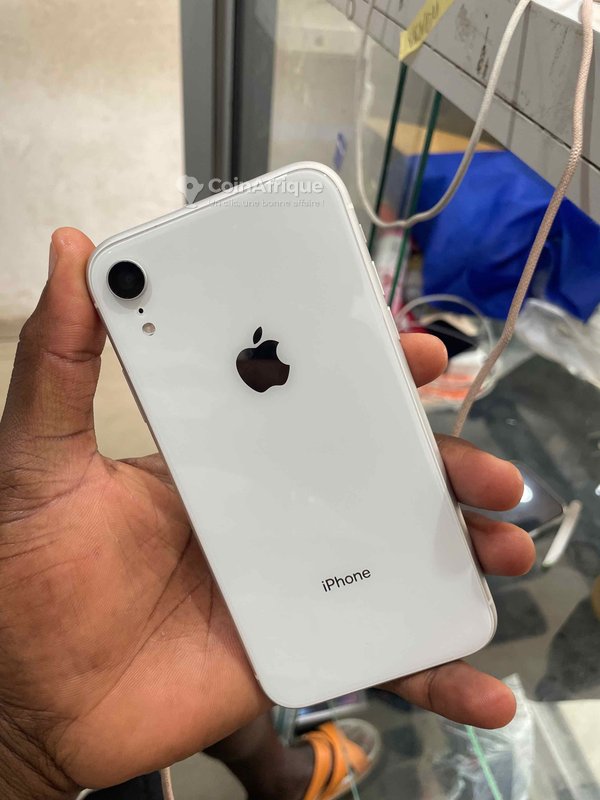 iPhone XR 64 Go