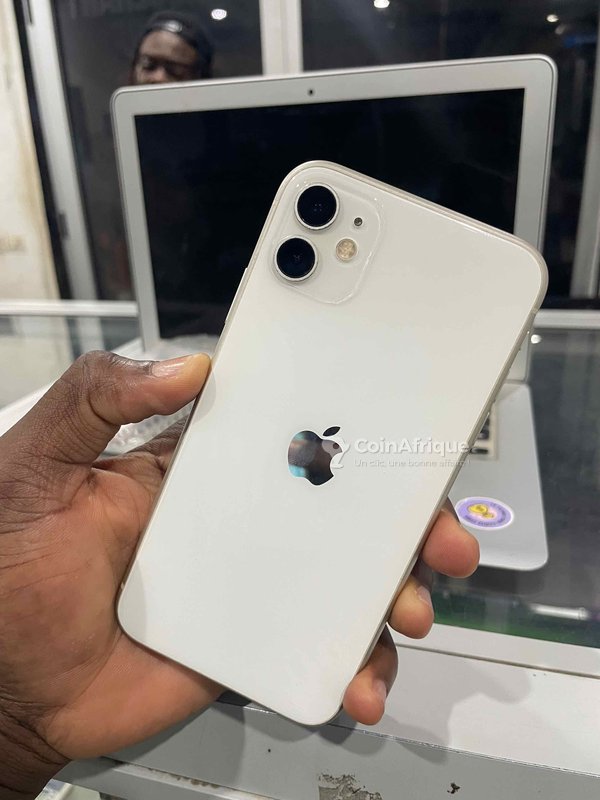 iPhone 11 64 Go