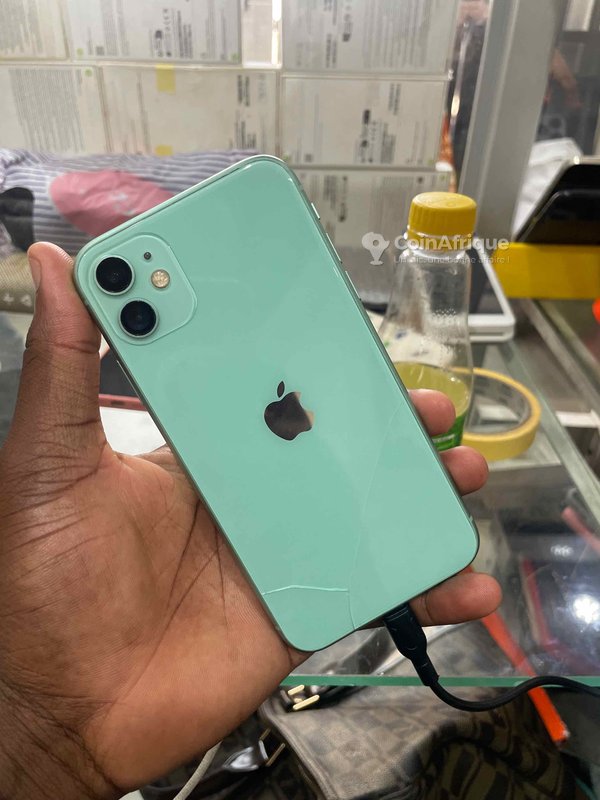 iPhone 11