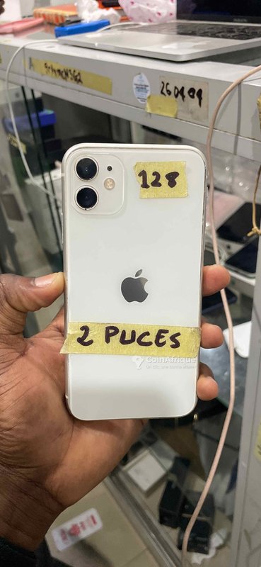 iPhone 11 128 Go