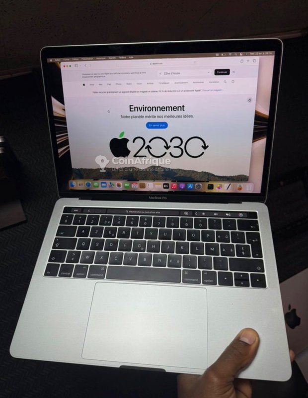 MacBook Pro 2020 avec touch bar 512 Go