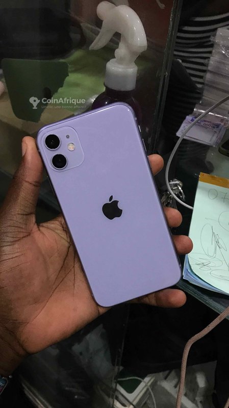 iPhone 11 64 Go