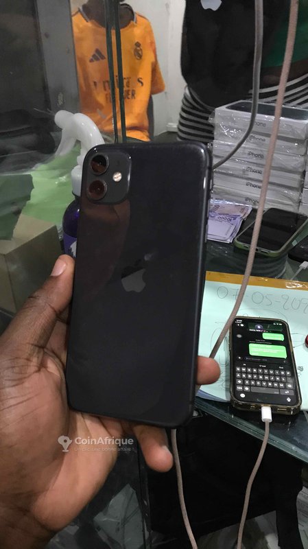 iPhone 11 64 Go