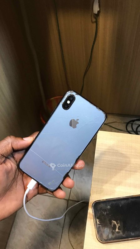 iPhone X 256 Go