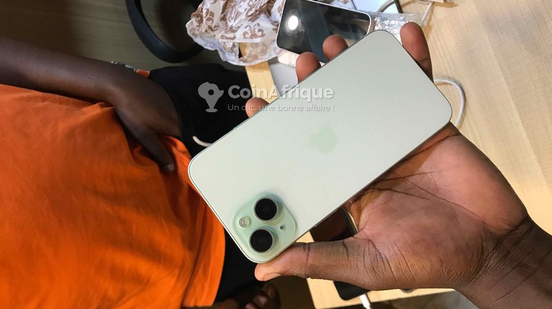 iPhone 15 128 Go