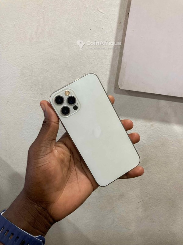 iPhone 12 Pro 128 Go – bloqué iCloud