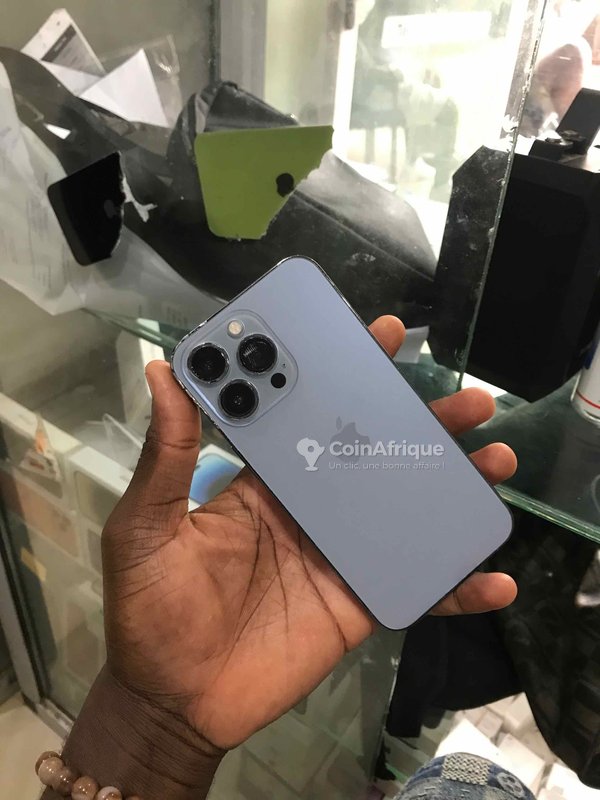 iPhone 13 Pro 256 Go – écran remplacé