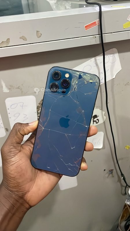 iPhone 12 Pro Max 128 Go – écran et dos fissurés