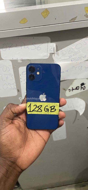 iPhone 12 128 Go