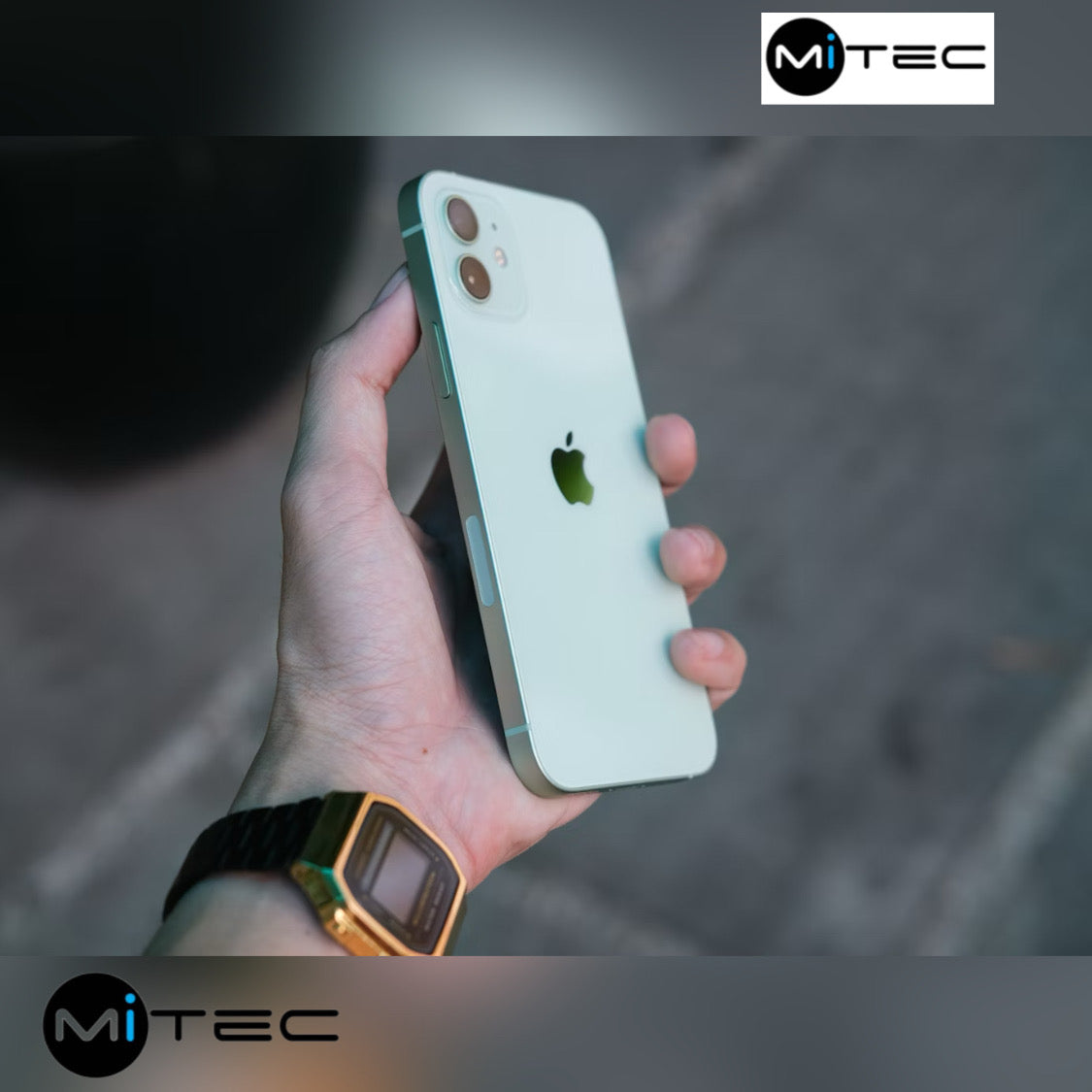 IPhone 12 - Quasi Neuf - 64 GB + Chargeur + Antichoc + Fourreau - IPhone12 - 12