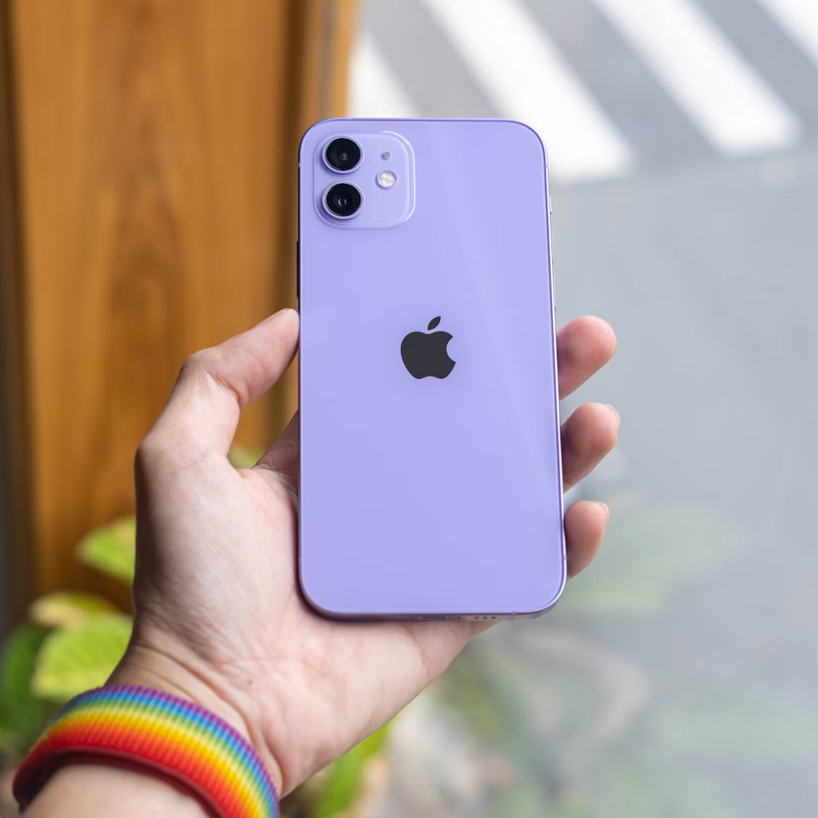 IPhone 12 - Quasi Neuf - 128 GB + Chargeur + Antichoc + Coque Offert - iPhone12