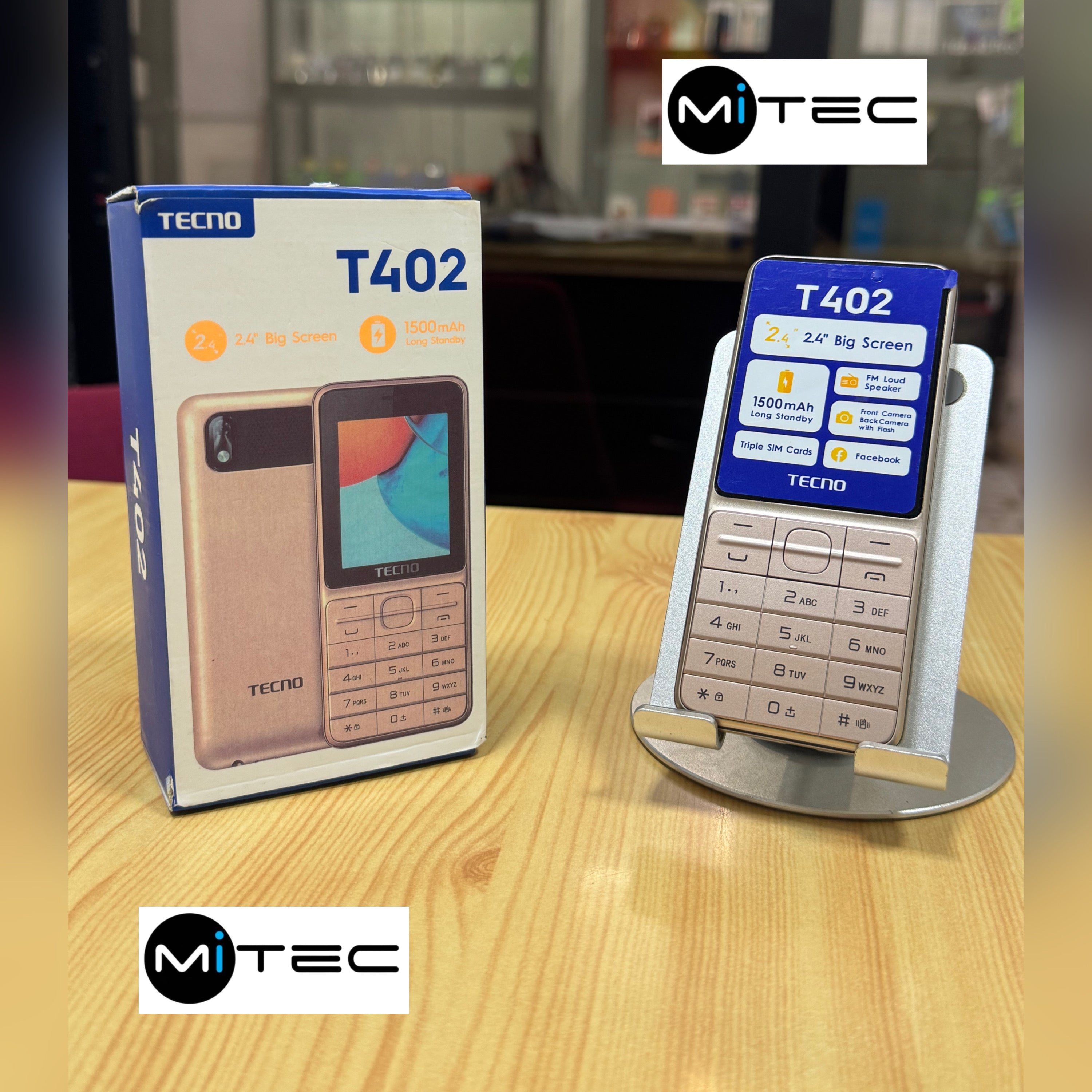 Bescla Tecno T402 Neuf - Triple Sim - Avec Facebook - 1500mah - Avec Caméra - Petit Téléphone Basique - Téléphone à Touche
