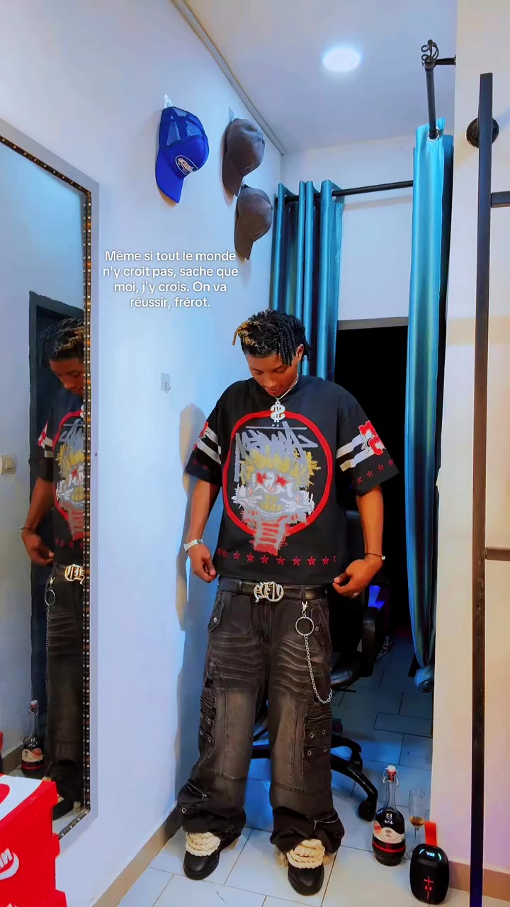 Pantalon jean noir gros bas décontracté
