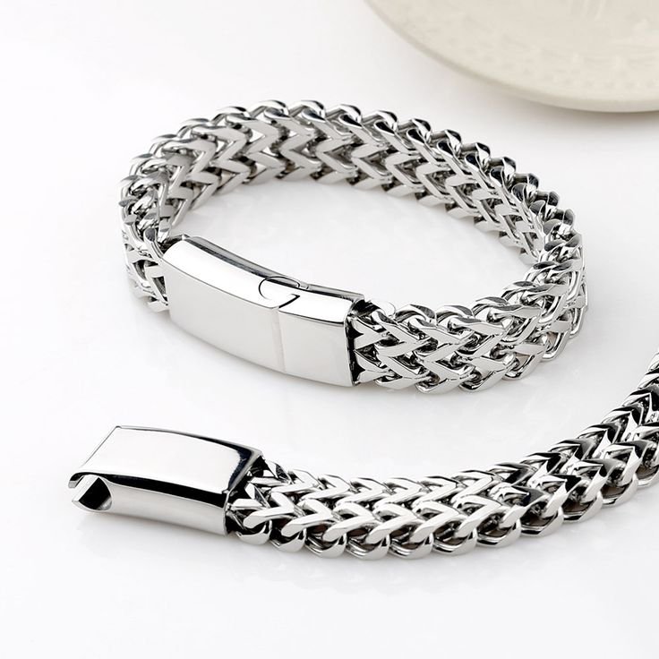 Bracelet hip